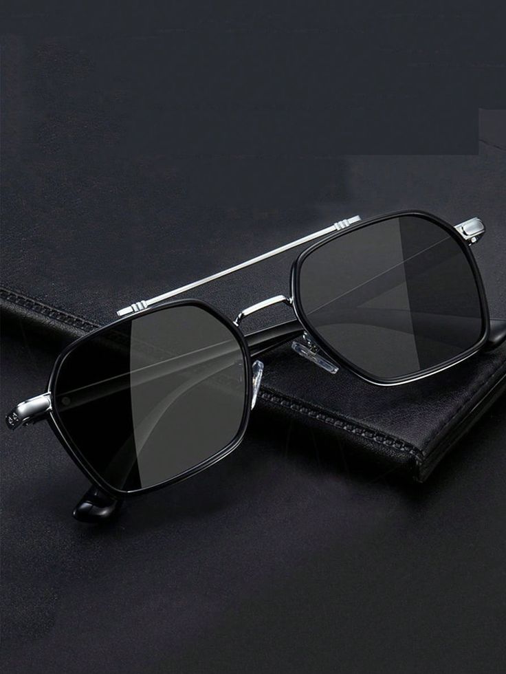 Premium Black Sun Glasses – Stylish Look & Full UV Protection